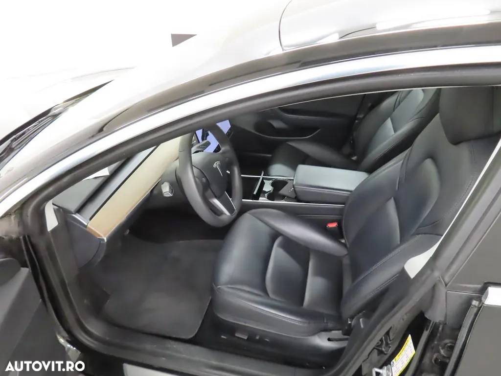 Tesla Model 3 Standard Reichweite Plus Hinterradantrieb - 5