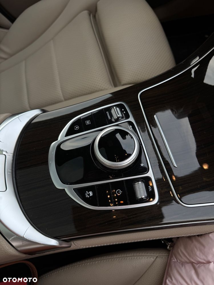 Mercedes-Benz GLC - 14