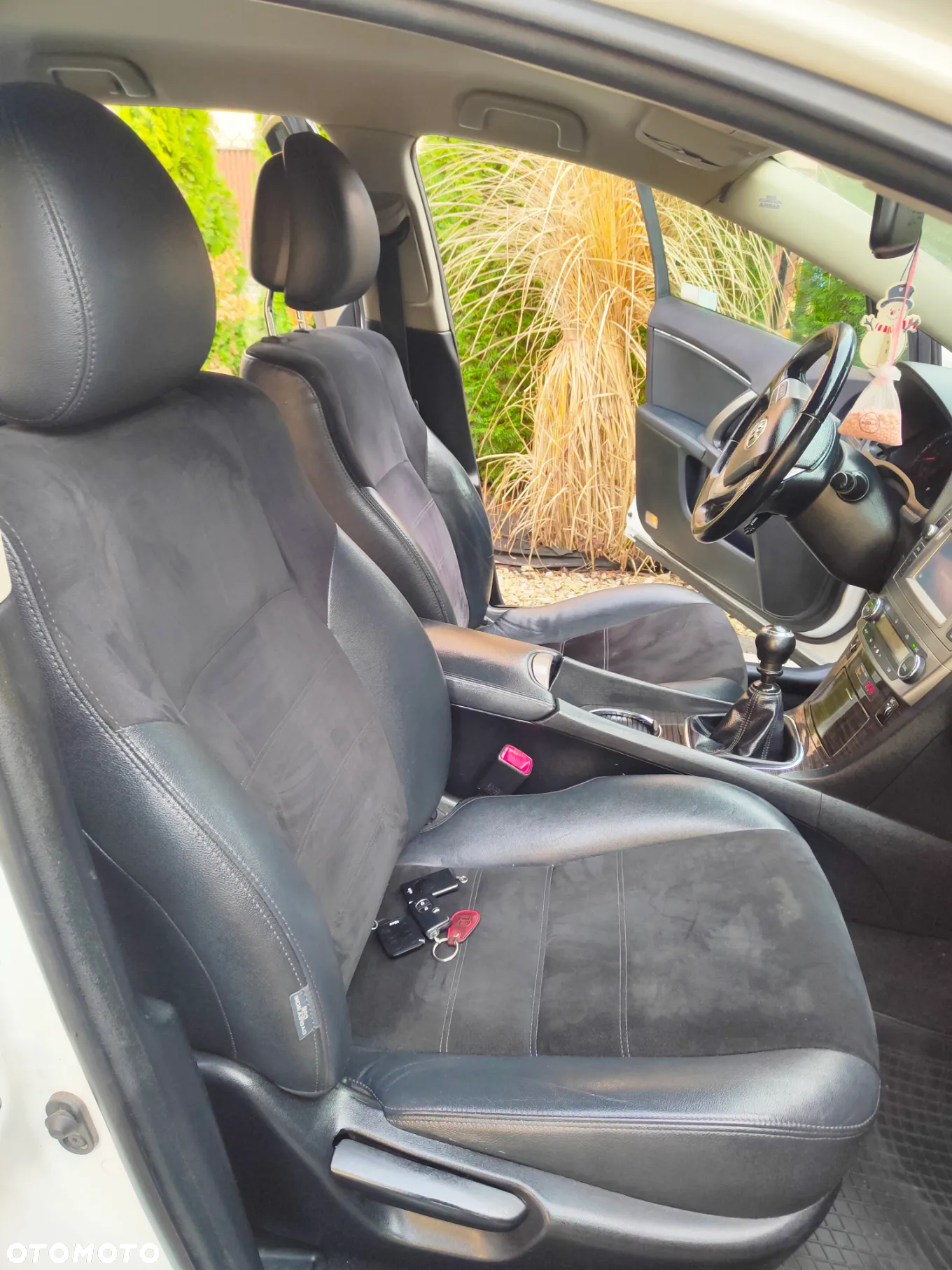 Toyota Avensis 2.0 D-4D Premium - 15
