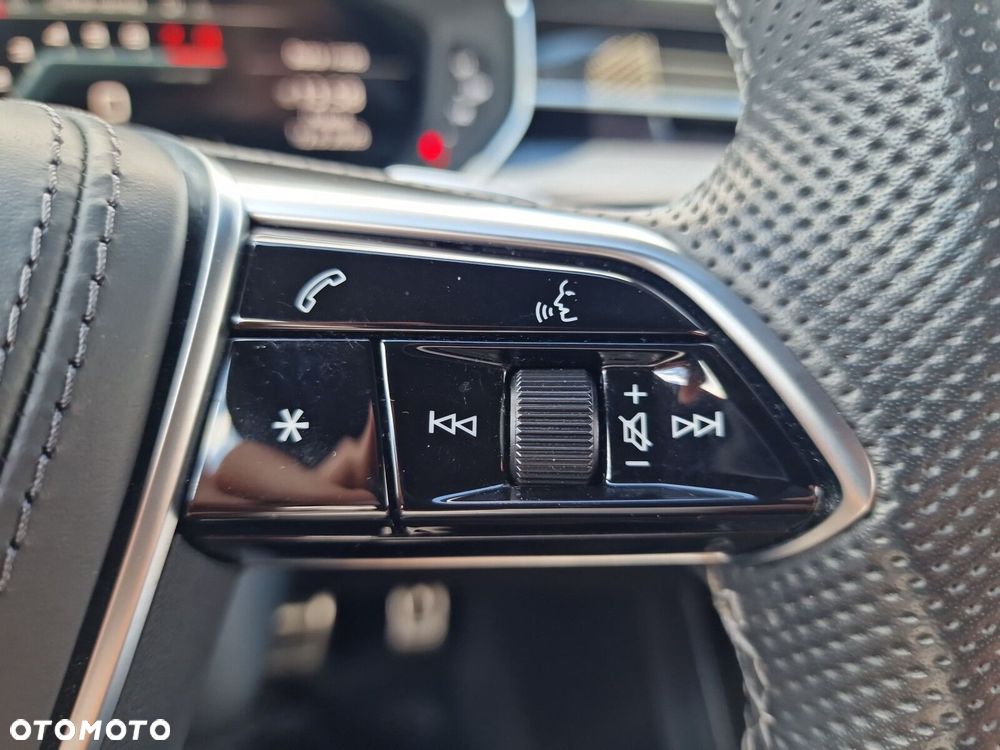 Audi S8 TFSI mHEV Quattro Tiptr - 35
