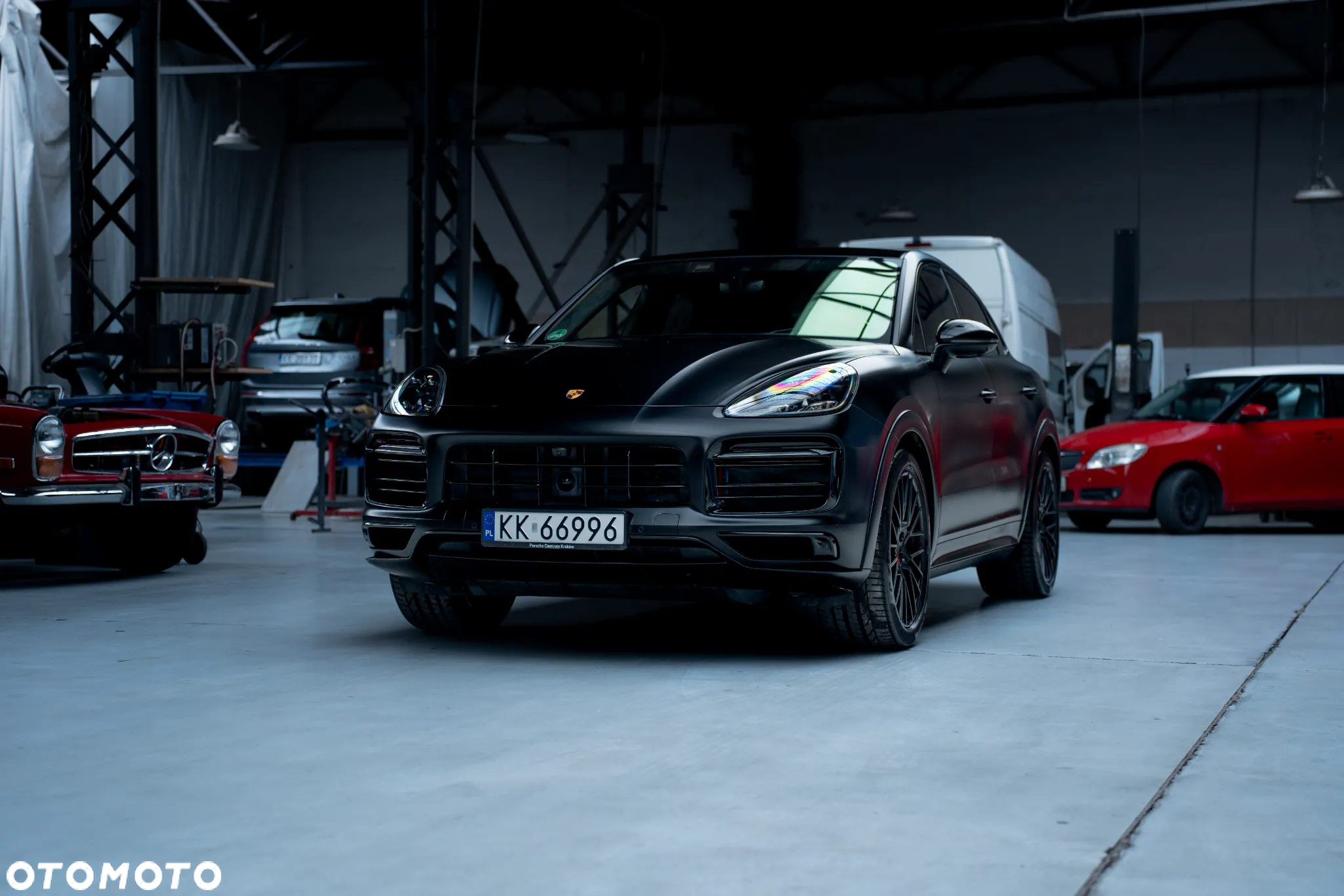 Porsche Cayenne Coupe GTS - 2