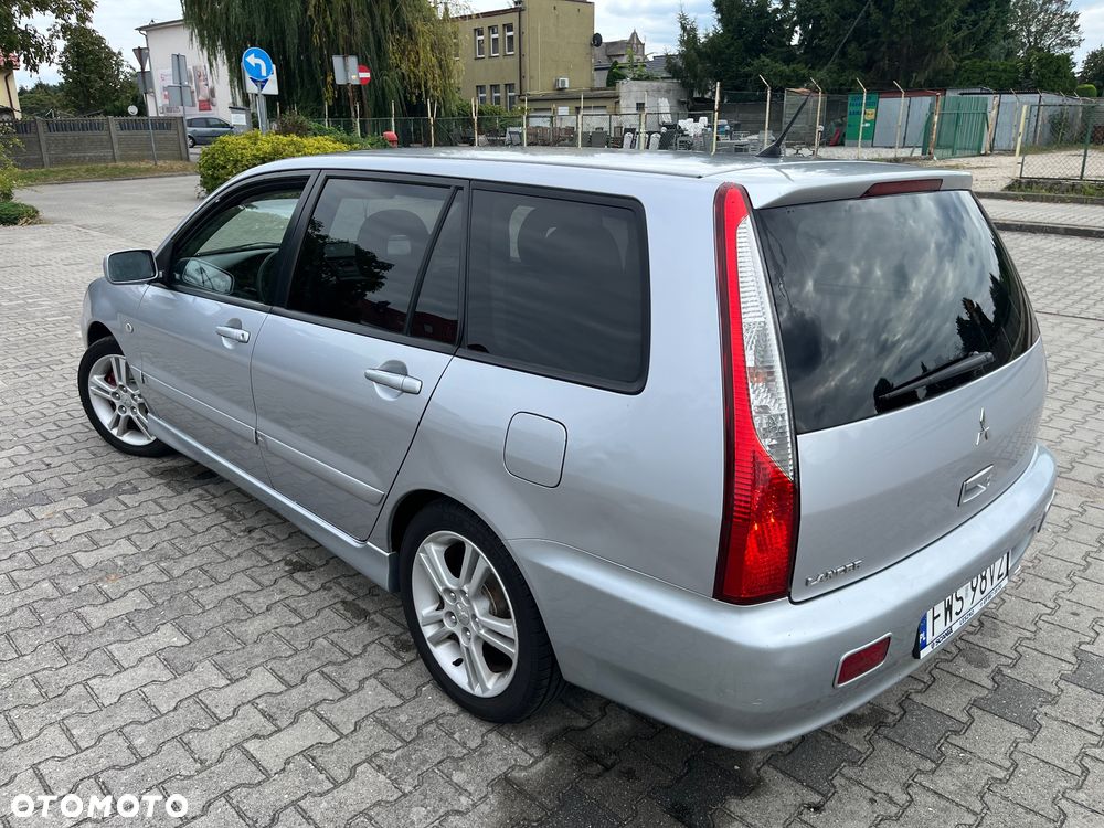 Mitsubishi Lancer - 6