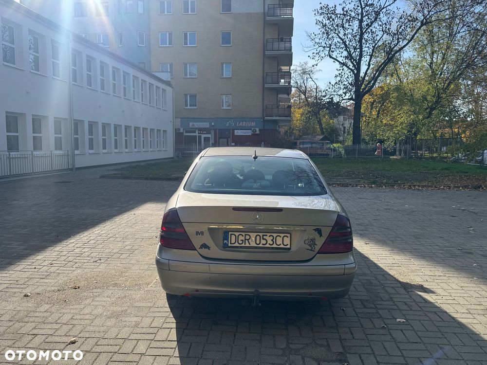 Mercedes-Benz Klasa E - 6