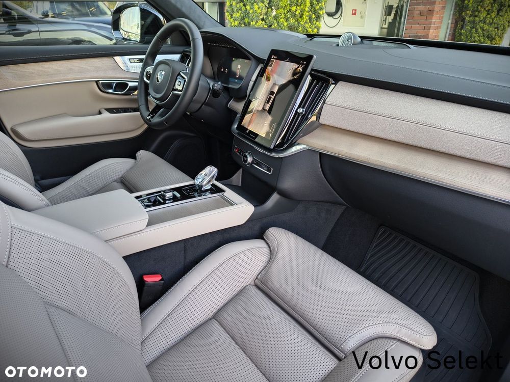 Volvo XC 90 - 31
