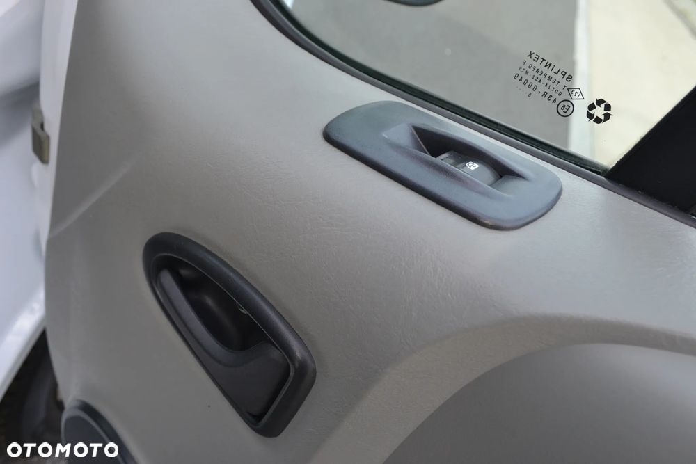 Nissan Primastar - 19
