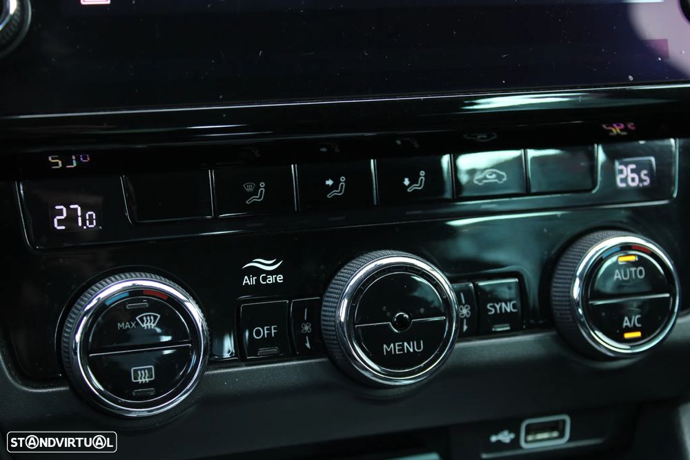 Skoda Octavia 1.6 TDI Business Line DSG - 25