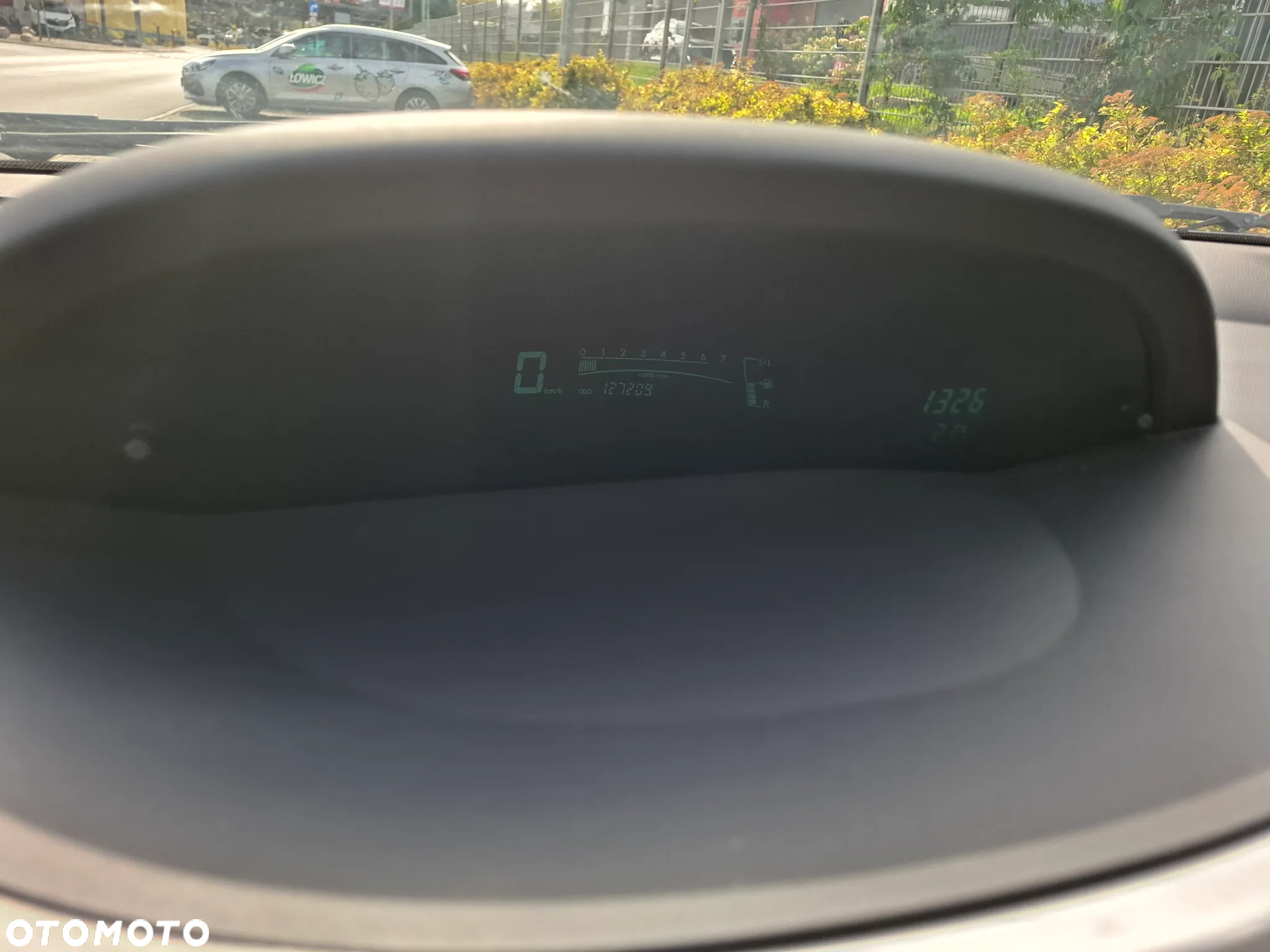 Toyota Yaris 1.3 Sol - 11