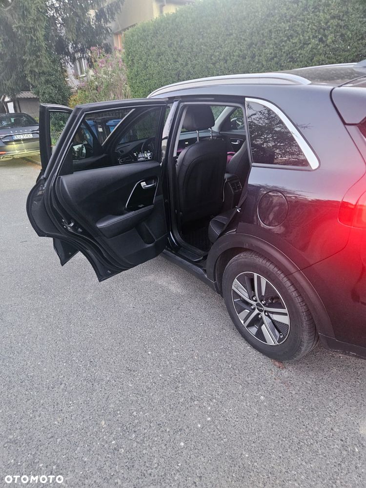 Kia Niro 1.6 GDI Hybrid L - 9