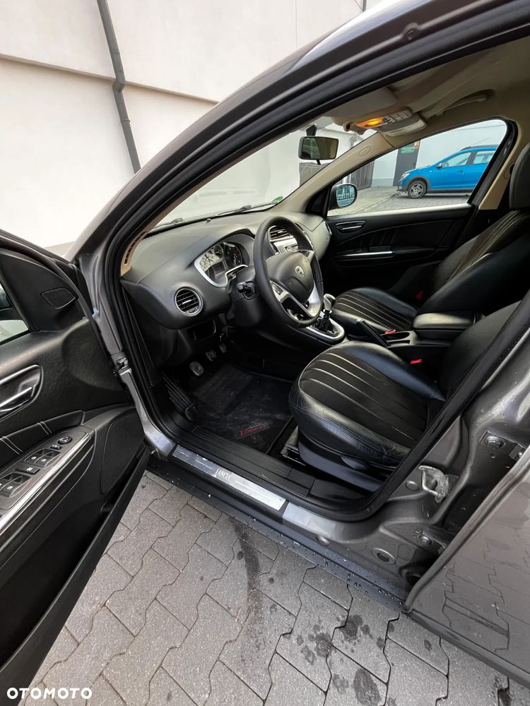 Lancia Delta 1.4 T-Jet Platino - 7