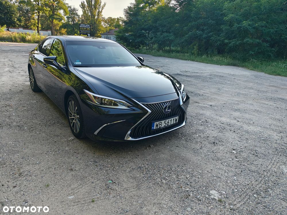 Lexus ES 300h Business Edition + - 1