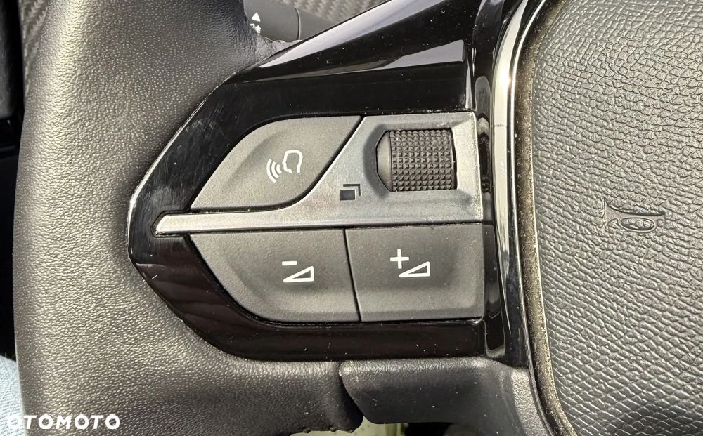 Peugeot 2008 PureTech 100 Active S&S BVM6 - 26