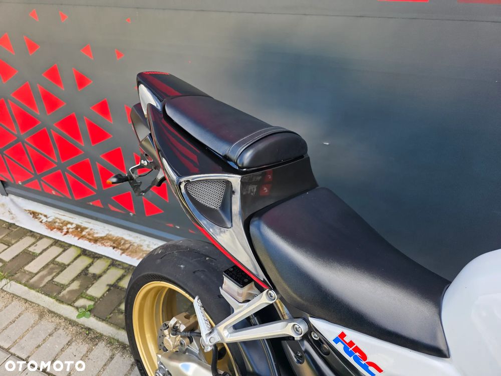 Honda CBR - 25