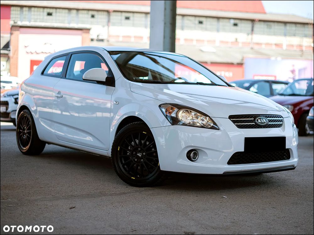 Kia ProCeed - 1