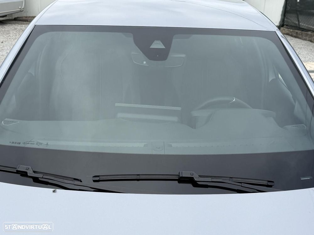 Peugeot 208 1.2 PureTech GT - 18