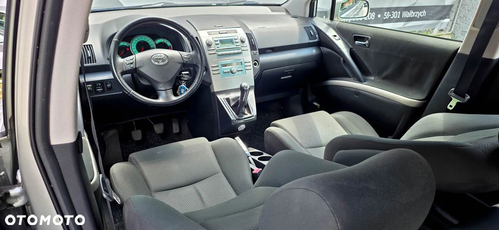 Toyota Corolla Verso 1.8 Luna - 15