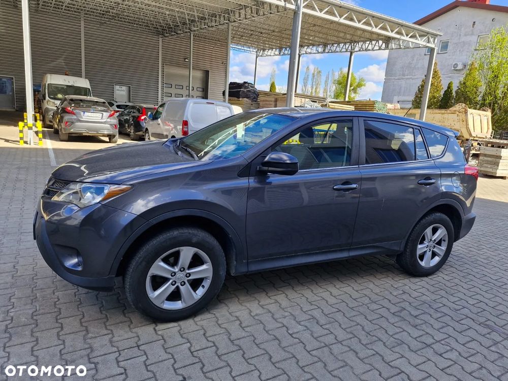 Toyota RAV4 - 7
