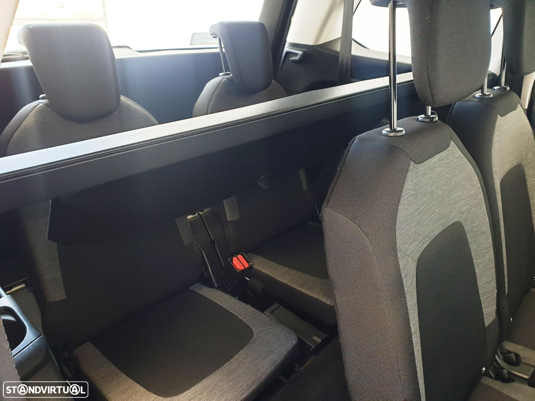 Citroën Grand C4 Spacetourer 1.5 BlueHDi Feel EAT8 - 26