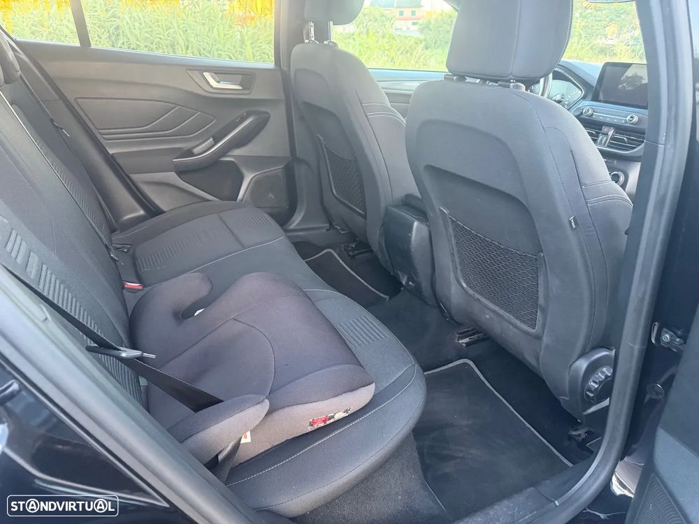 Ford Focus SW 1.0 EcoBoost Active X - 17