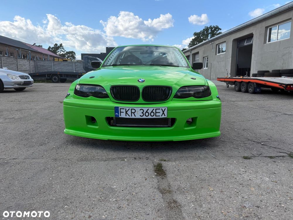 BMW Seria 3 330i - 10