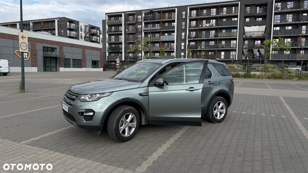 Land Rover Discovery Sport 2016 photo 2
