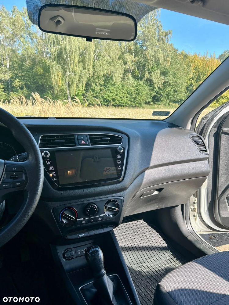 Hyundai i20 - 6