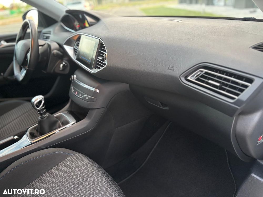 Peugeot 308 BlueHDi FAP 130 Stop & Start Style - 10