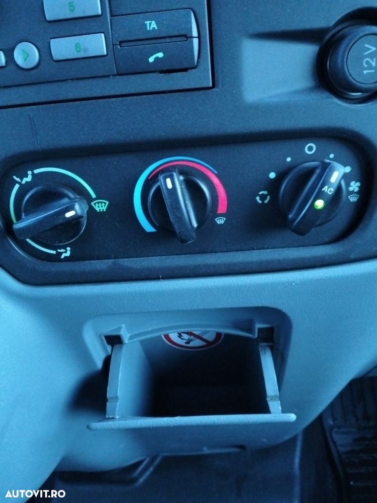 Ford Transit FT 300 M TDCi - 14