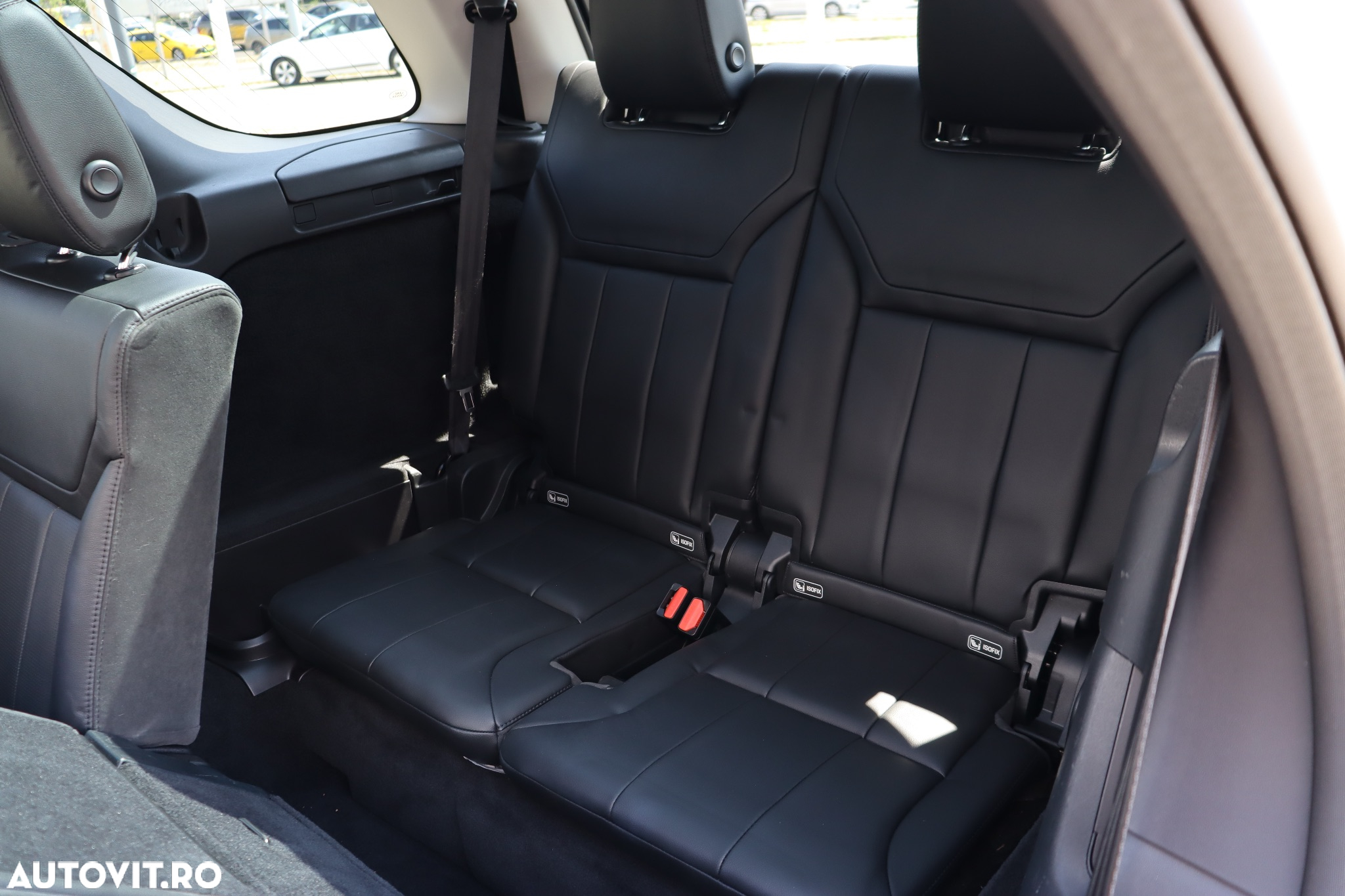 Land Rover Discovery 3.0 L TD6 HSE - 23