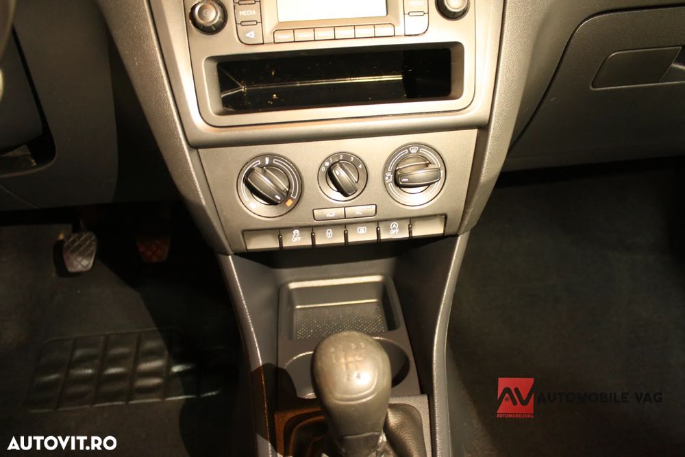 Skoda RAPID 1.6 TDI Edition Green tec - 21