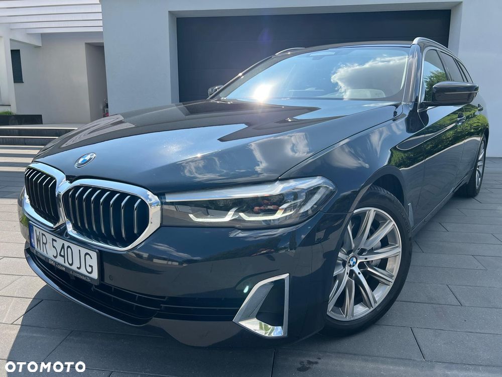 BMW Seria 5 540i xDrive Luxury Line - 7