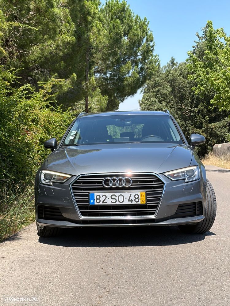 Audi A3 Sportback 1.6 TDI Design - 4