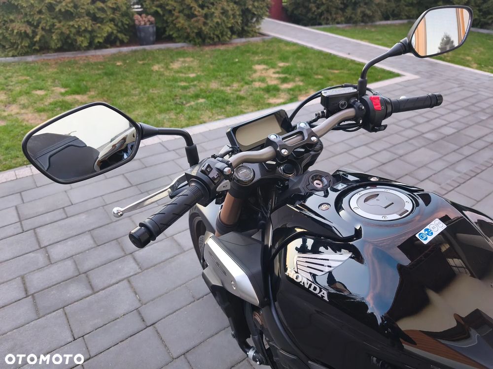 Honda CB - 21