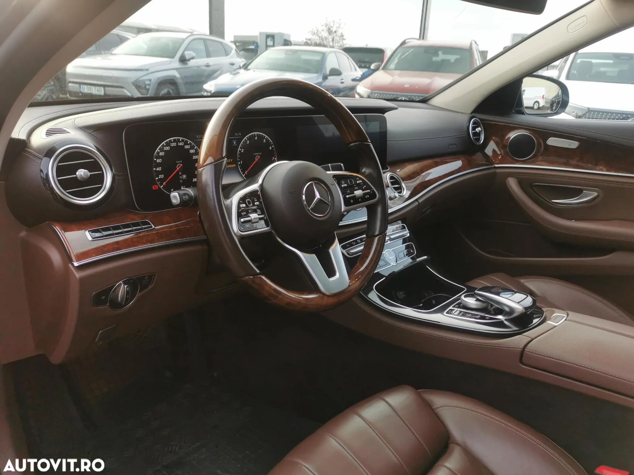Mercedes-Benz E - 18