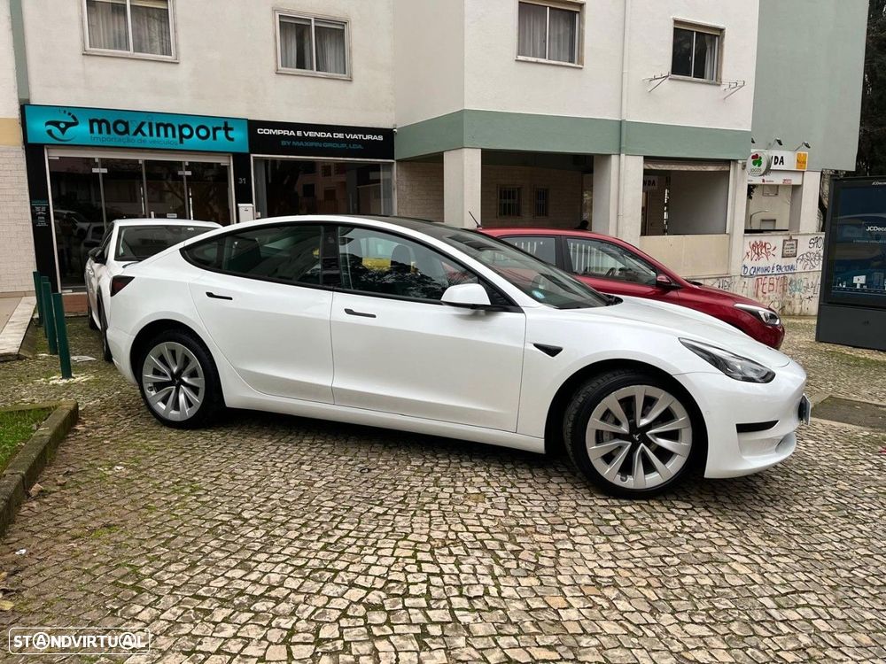 Tesla Model 3 Standard Range Plus RWD - 2