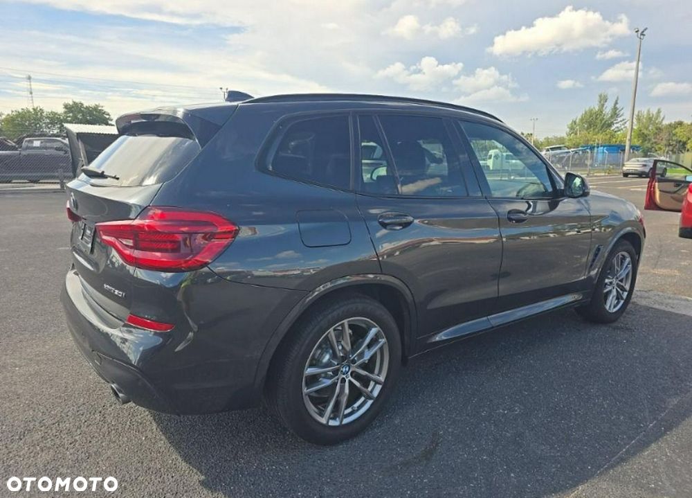 BMW X3 xDrive30i M Sport - 4
