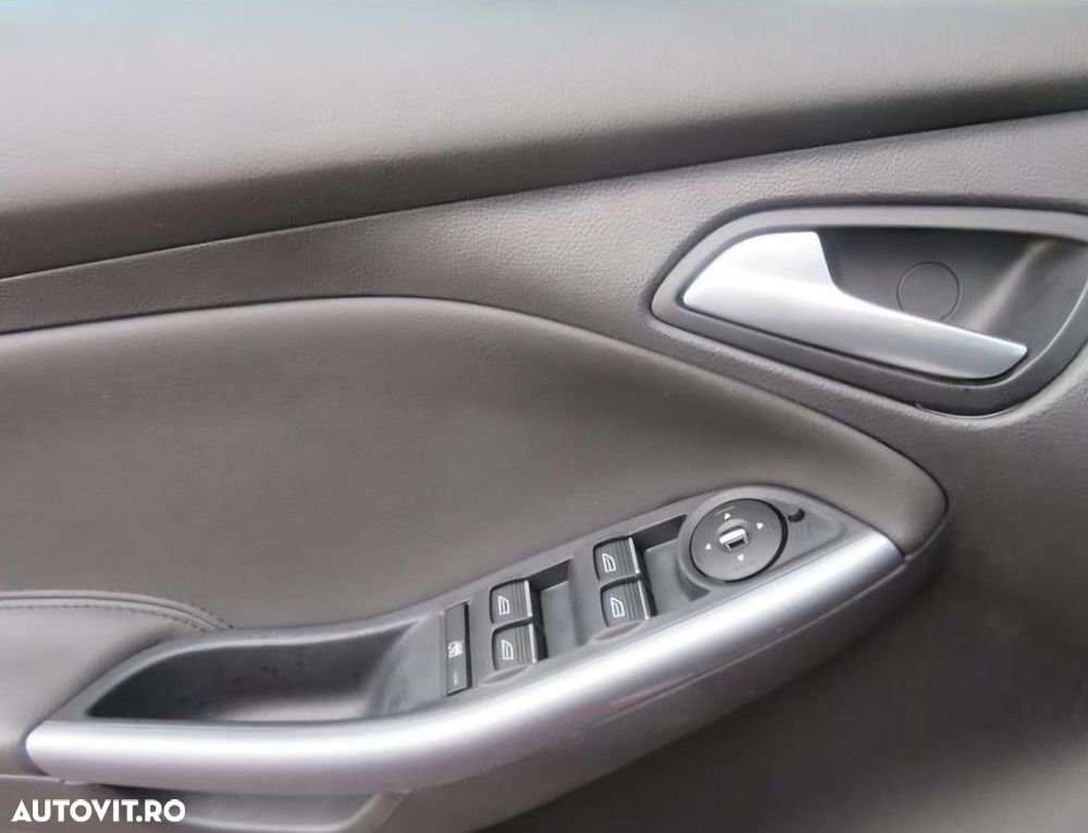 Ford Focus - 10