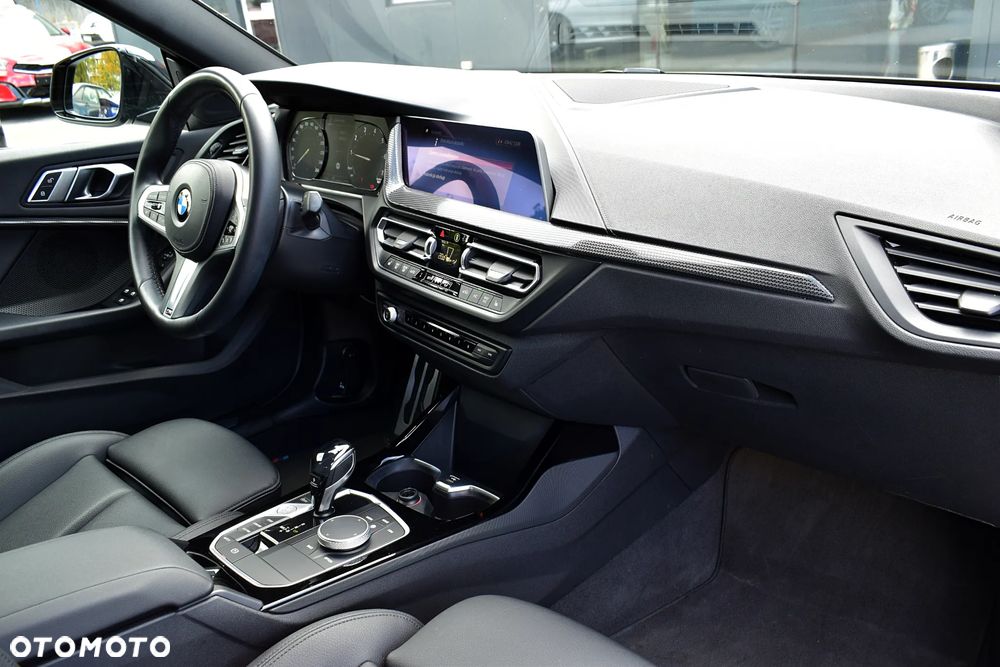 BMW Seria 2 218i M Sport - 10