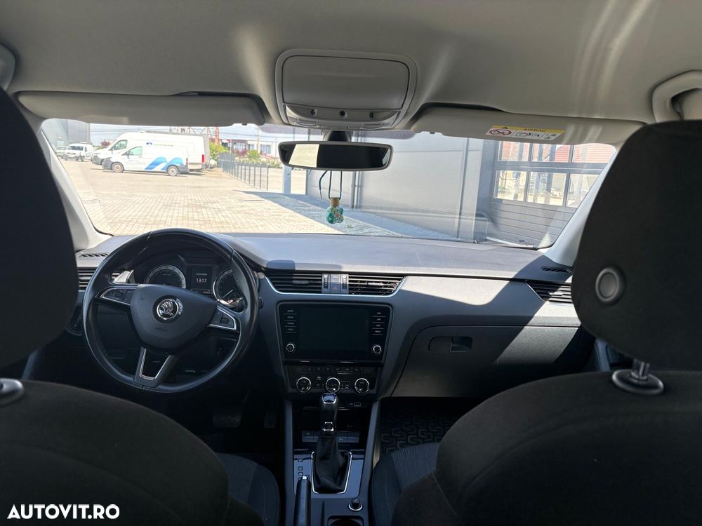 Skoda Octavia 2.0 TDI DSG Ambition - 15