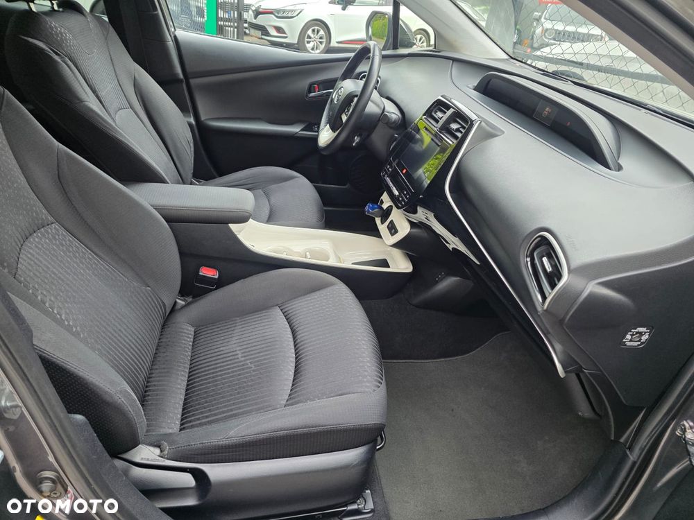 Toyota Prius 1.8 Hybrid Active - 18