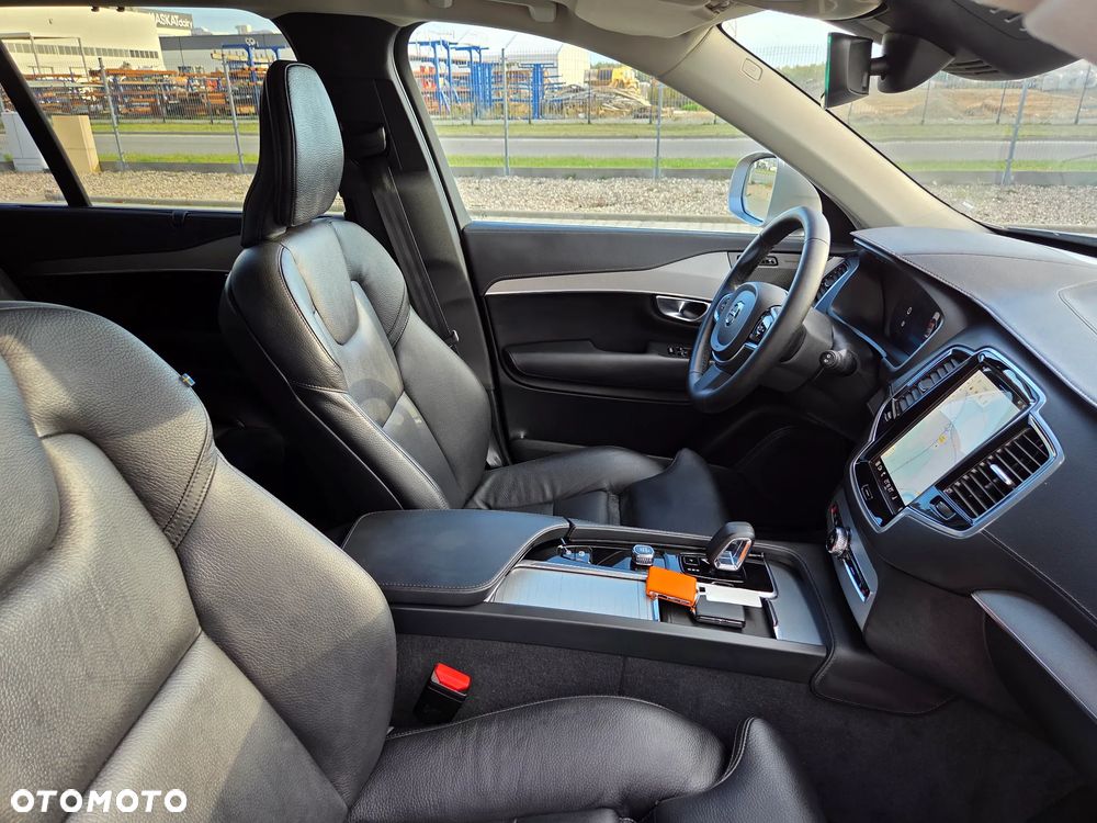 Volvo XC 90 B5 D AWD Plus Bright - 29