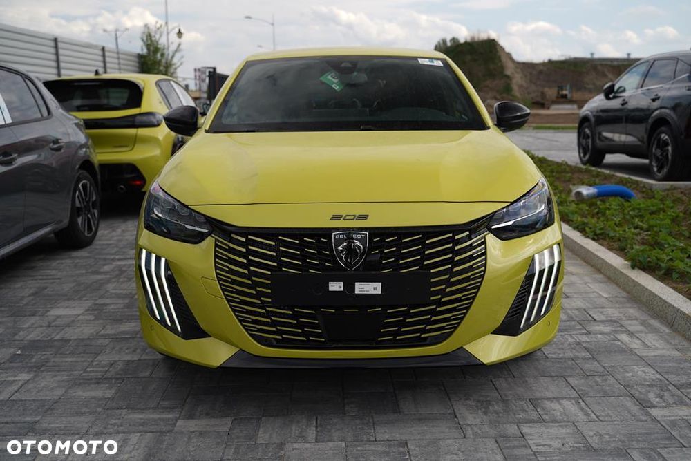 Peugeot 208 - 2