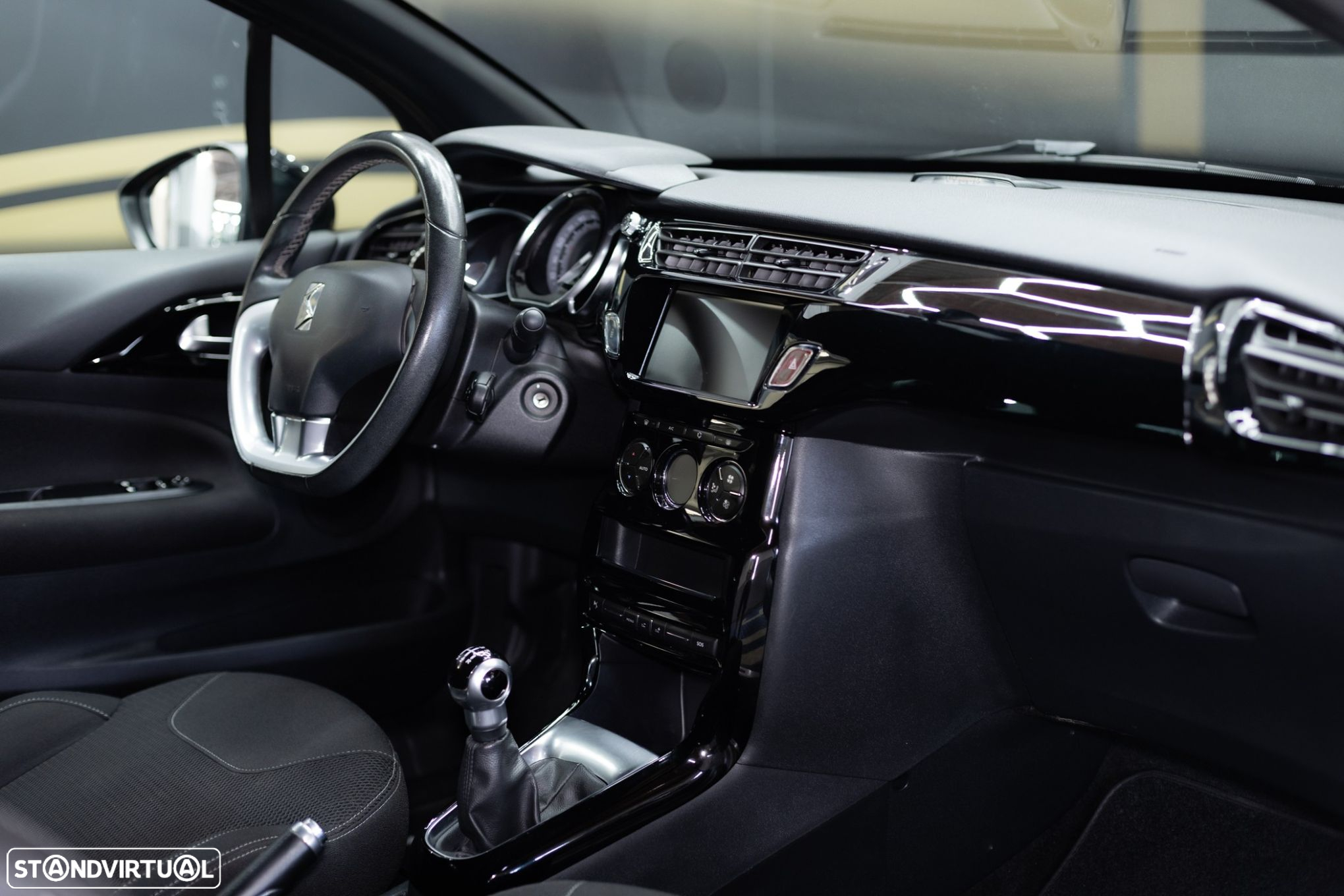 Citroën DS3 1.2 PureTech Be Chic - 21