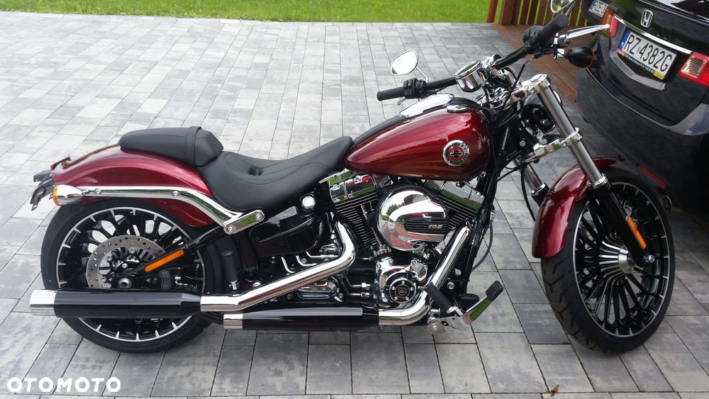 Harley-Davidson FXSB Breakout - 3