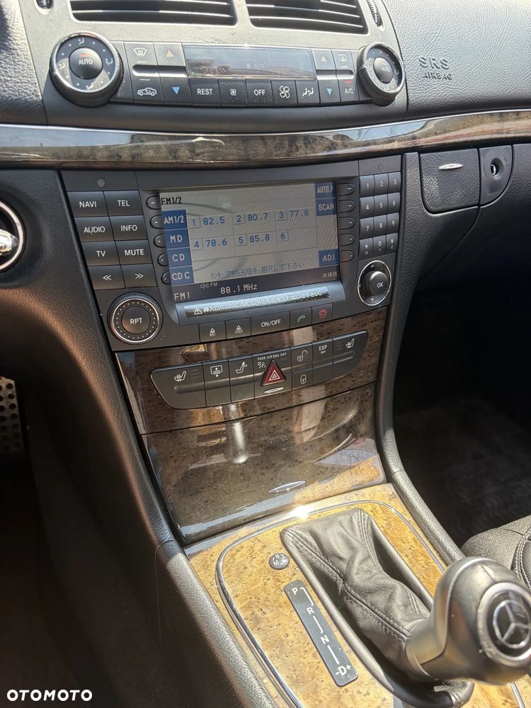 Mercedes-Benz Klasa E 350 Avantgarde Sport Edition AMG - 25