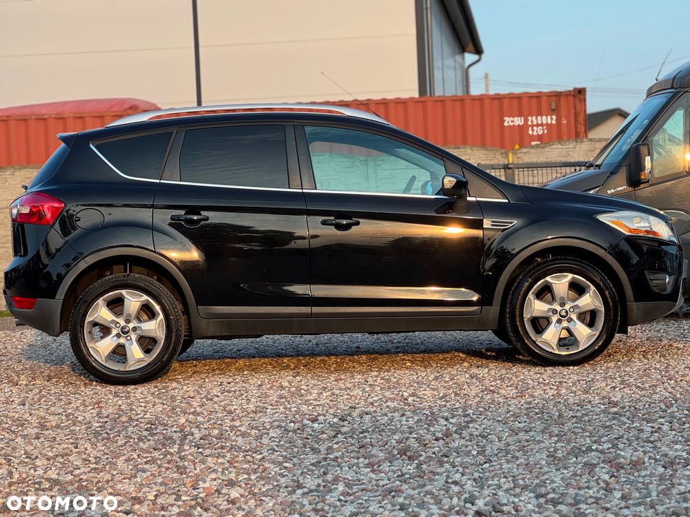 Ford Kuga 2.0 TDCi 2x4 Titanium - 18
