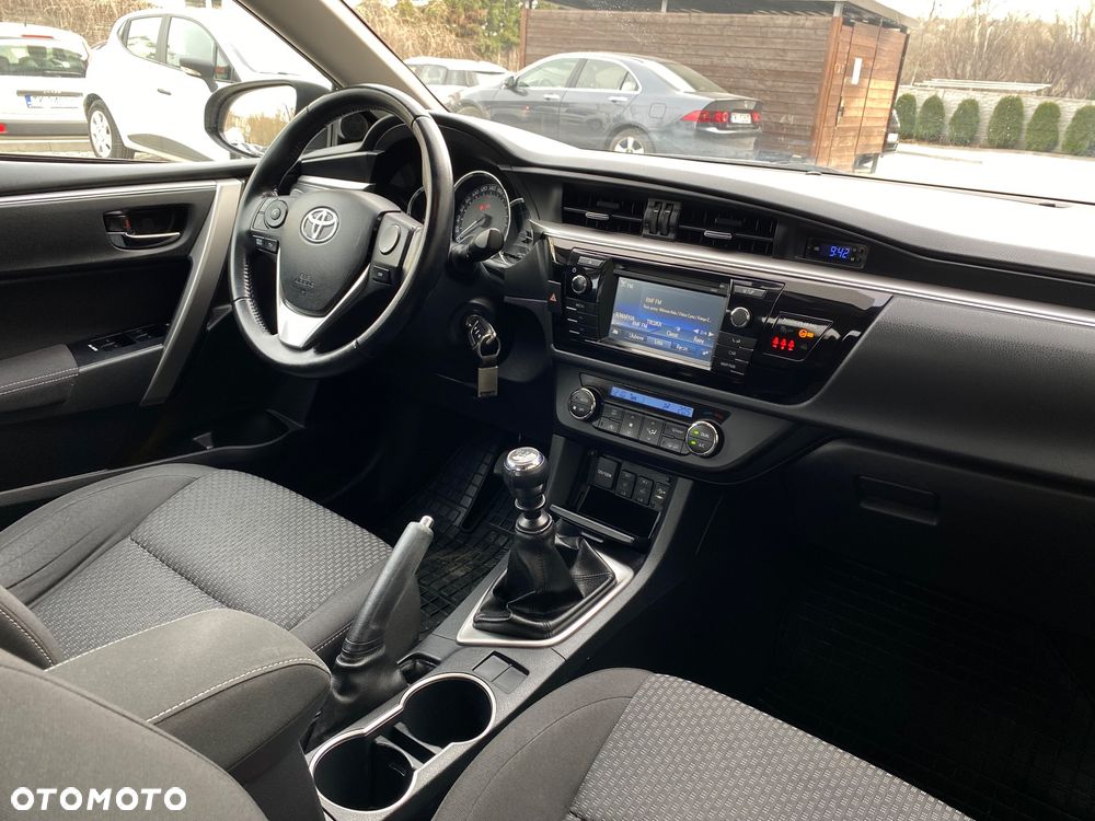 Toyota Corolla 1.6 Premium - 8