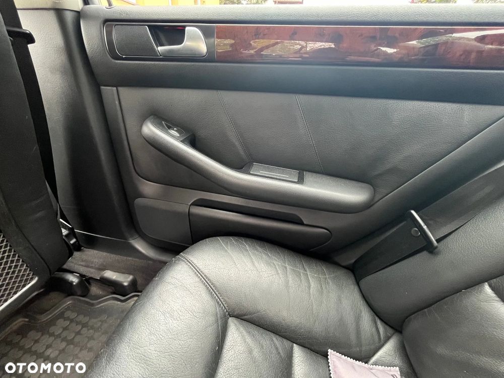 Audi A6 Limousine 2.5 TDI - 26