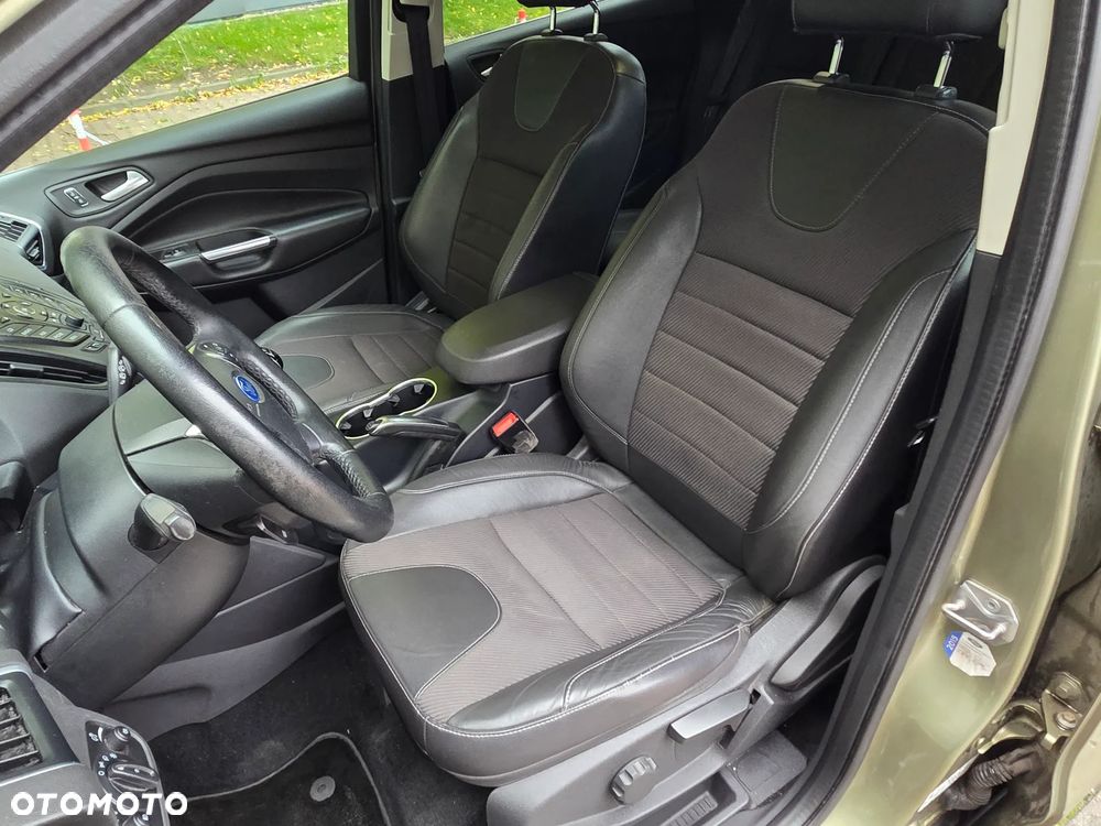Ford Kuga 2.0 TDCi FWD Titanium - 9