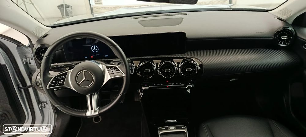 Mercedes-Benz A 200 Standard - 18