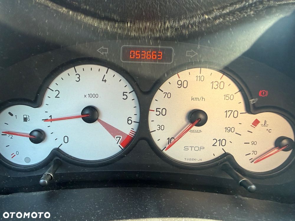 Peugeot 206 1.1 X-Line - 8